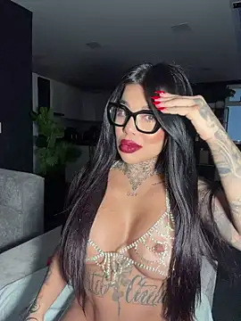 Snapshot of milaivanova chatting on 16, 6, 2026 milaivanova online show from 16, 6, 2026