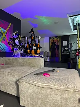 milaivanova online show from 17, 10, 2025