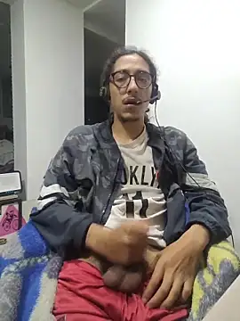 dirtytw0230 online show from 17, 3, 2026
