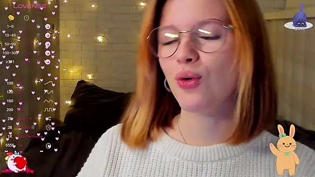 lauritta shy online show from 11, 12, 2024