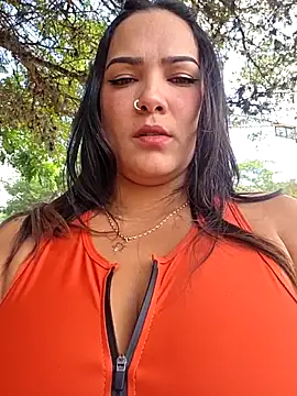 camiysebas21 online show from 10, 4, 2026