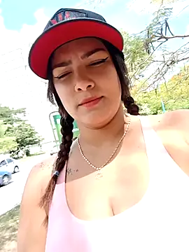 camiysebas21 online show from 2, 10, 2025