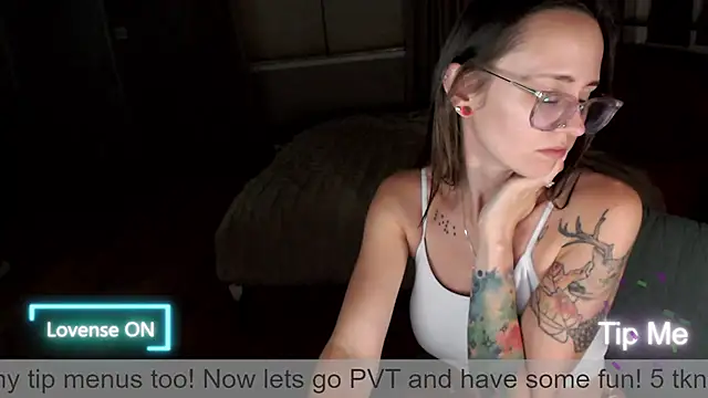 Plantbabeee online show from 5, 6, 2026