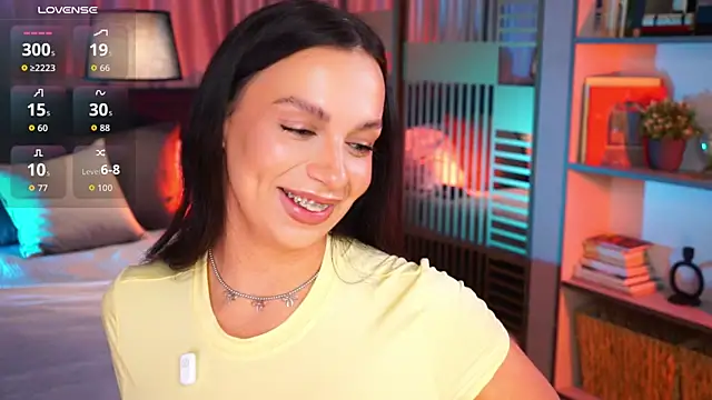 LunaNight online show from 13, 4, 2026