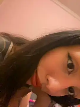 plantitasuwu online show from 19, 1, 2025