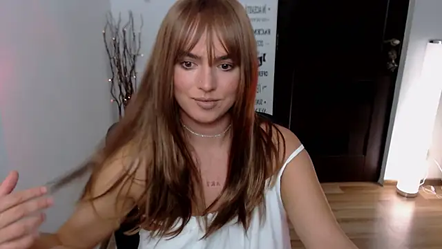 ChloeJewel1 online show from 25, 11, 2025