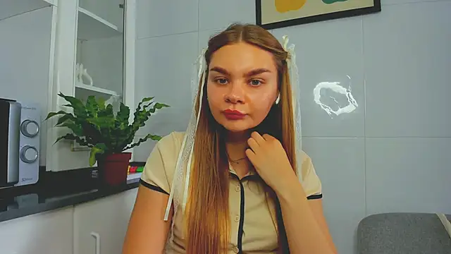 Snapshot of Molly_sweetie chatting on 12, 6, 2026 Molly sweetie online show from 12, 6, 2026