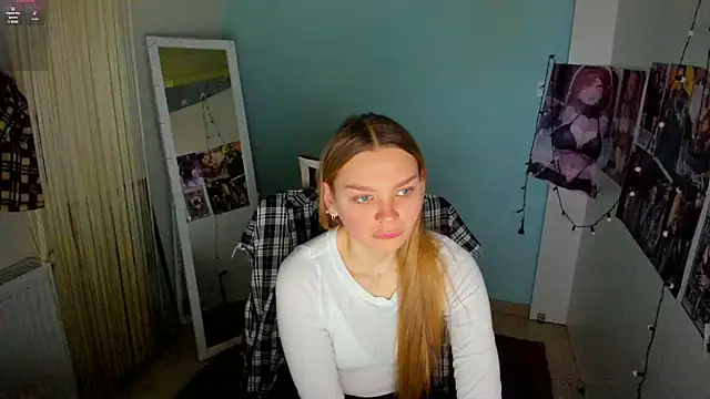 Molly sweetie online show from 17, 3, 2025