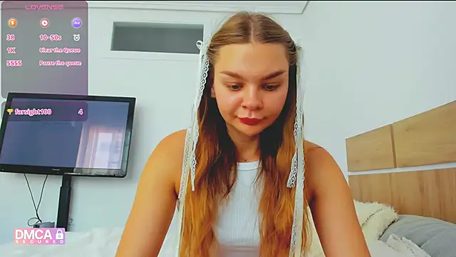 Molly sweetie online show from 27, 5, 2026