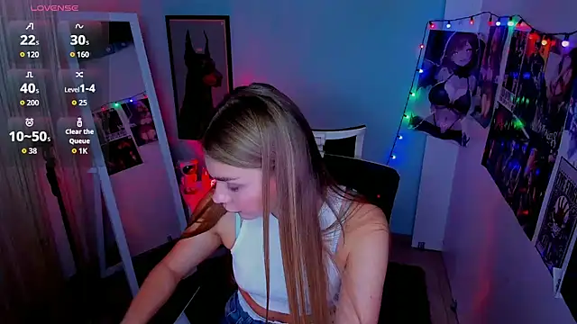 Molly sweetie online show from 9, 9, 2025