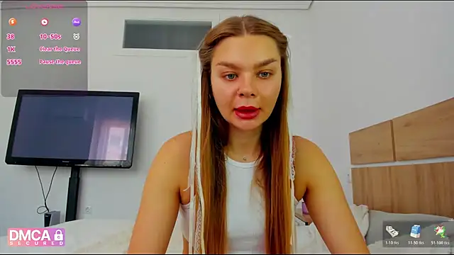 Molly sweetie online show from 17, 5, 2026
