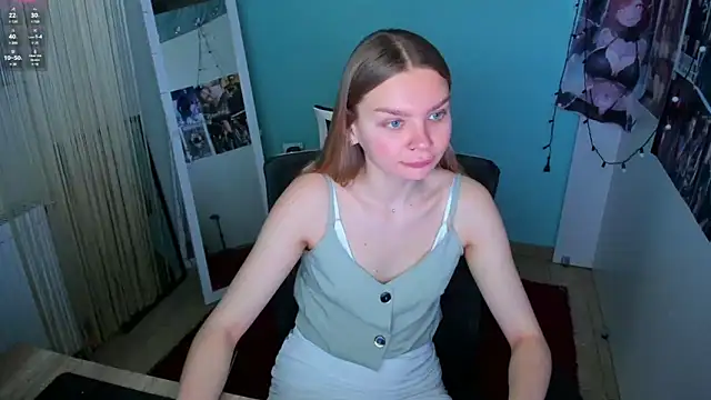 Molly sweetie online show from 19, 3, 2025