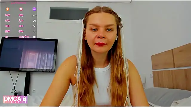 Molly sweetie online show from 7, 5, 2026