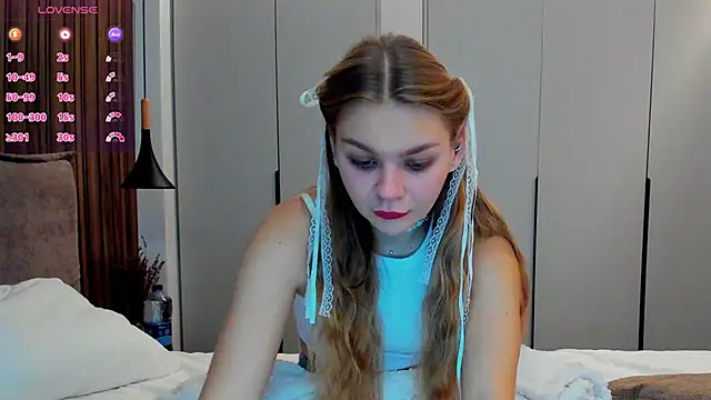 Molly sweetie online show from 8, 11, 2025