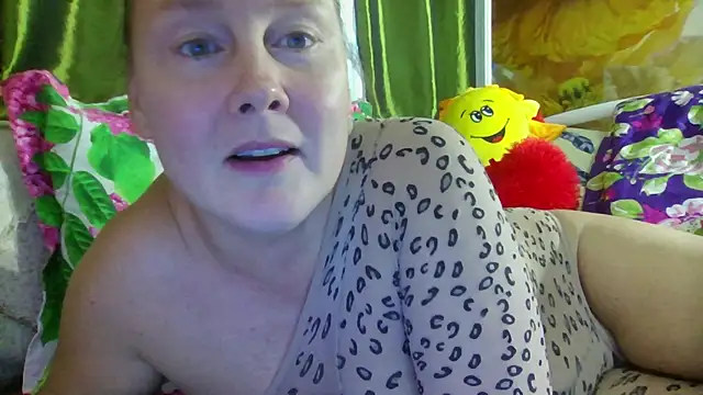 pussykroshka online show from 6, 10, 2025