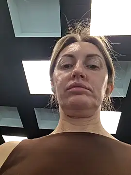 Snapshot of Miss____Mia_ chatting on 20, 2, 2026 Miss Mia online show from 20, 2, 2026