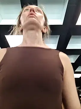 Miss    Mia  online show from 12, 3, 2026