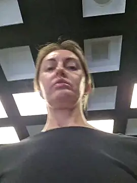 Snapshot of Miss____Mia_ chatting on 21, 2, 2026 Miss Mia online show from 21, 2, 2026