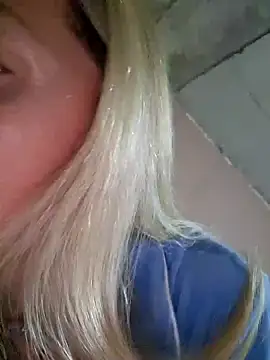 Miss    Mia  online show from 12, 10, 2025