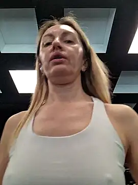 Miss    Mia  online show from 11, 3, 2026