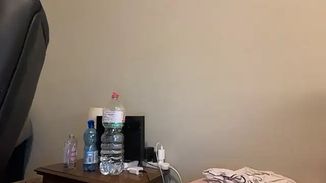 Snapshot of Dulce_latingirl chatting on 18, 6, 2026 Dulce latingirl online show from 18, 6, 2026