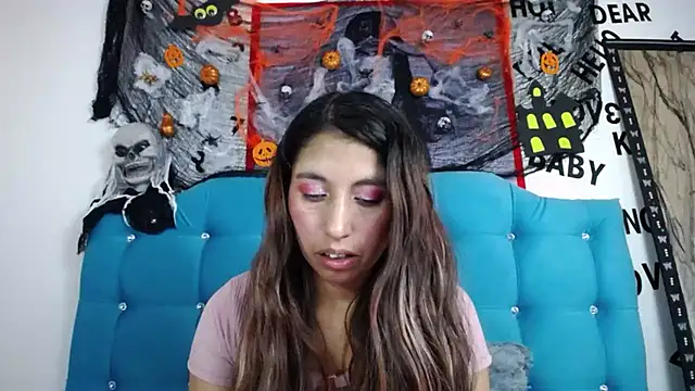 sweet skylove  online show from 5, 10, 2025