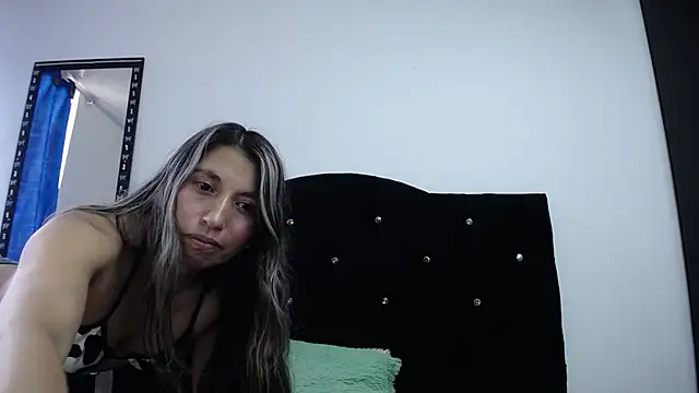 Snapshot of sweet_skylove_ chatting on 21, 6, 2026 sweet skylove online show from 21, 6, 2026