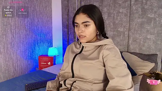 GiselOrtiz online show from 10, 9, 2025