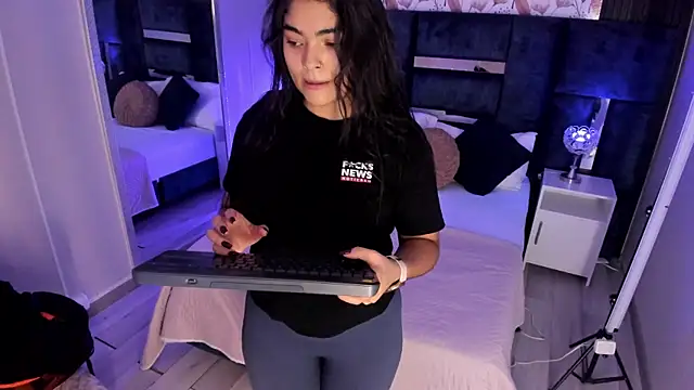 GiselOrtiz online show from 16, 7, 2026