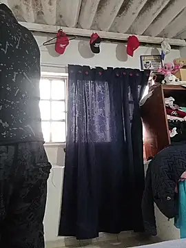 Danielitohot23cm online show from 27, 11, 2025