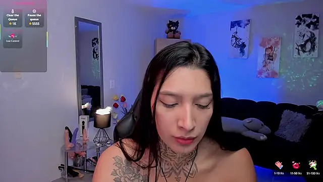 LouaneBourVip online show from 11, 3, 2025