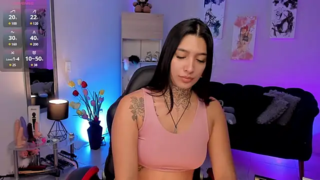 LouaneBourVip online show from 14, 2, 2025