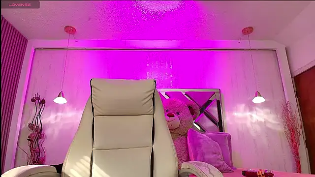 Silvana monroe online show from 8, 1, 2026