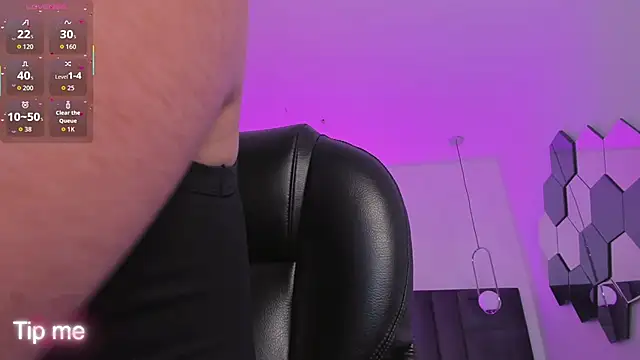 CorinneRusso online show from 17, 1, 2026