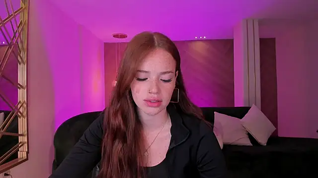 CorinneRusso online show from 16, 4, 2026