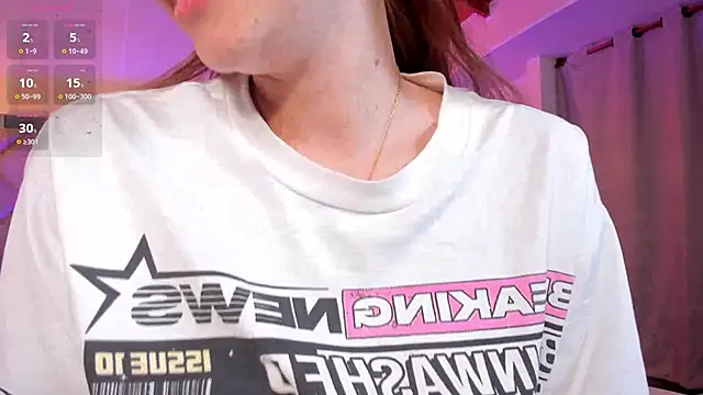 Snapshot of CorinneRusso chatting on 11, 3, 2025 CorinneRusso online show from 11, 3, 2025