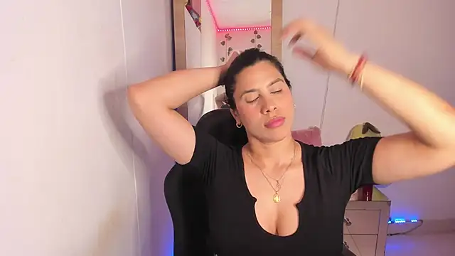 hellensexy online show from 17, 3, 2025