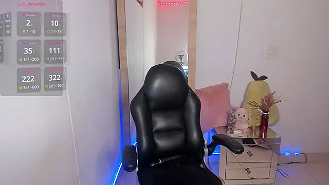 hellensexy online show from 18, 9, 2025