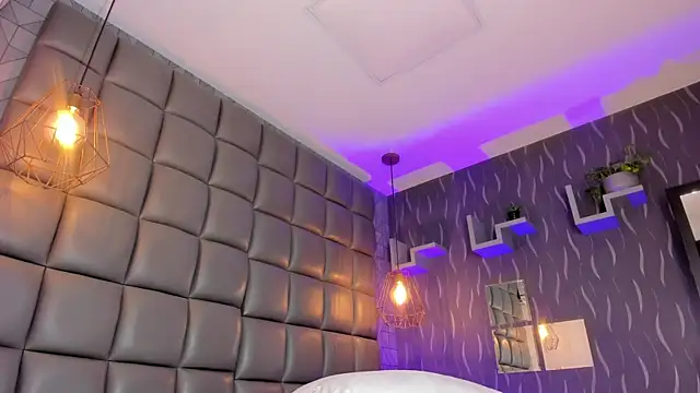 megan woll online show from 9, 9, 2025