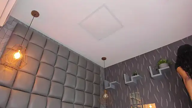 megan woll online show from 14, 11, 2025