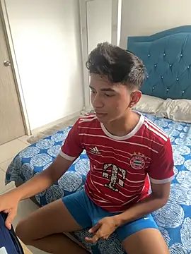 Leonarrrd 01 online show from 14, 3, 2025