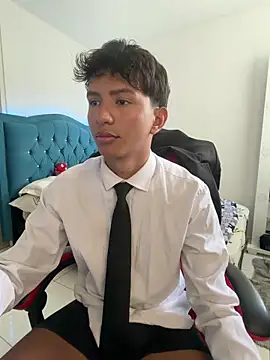 Leonarrrd 01 online show from 1, 3, 2026