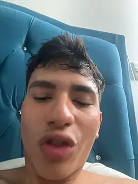 Leonarrrd 01 online show from 16, 3, 2025