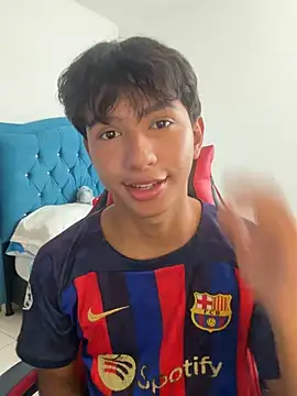 Leonarrrd 01 online show from 6, 2, 2026