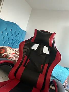 Leonarrrd 01 online show from 29, 11, 2025