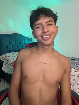 Leonarrrd 01 online show from 8, 4, 2026