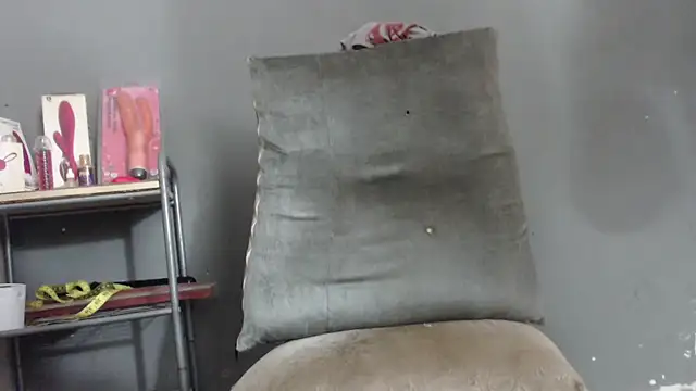 Amazing12inch online show from 4, 10, 2025