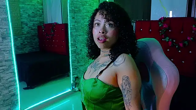 miahernadez303av online show from 23, 3, 2026