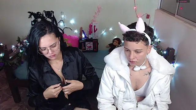 Antonella Cruz02 online show from 12, 2, 2025