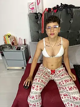 Antonella Cruz02 online show from 8, 5, 2026